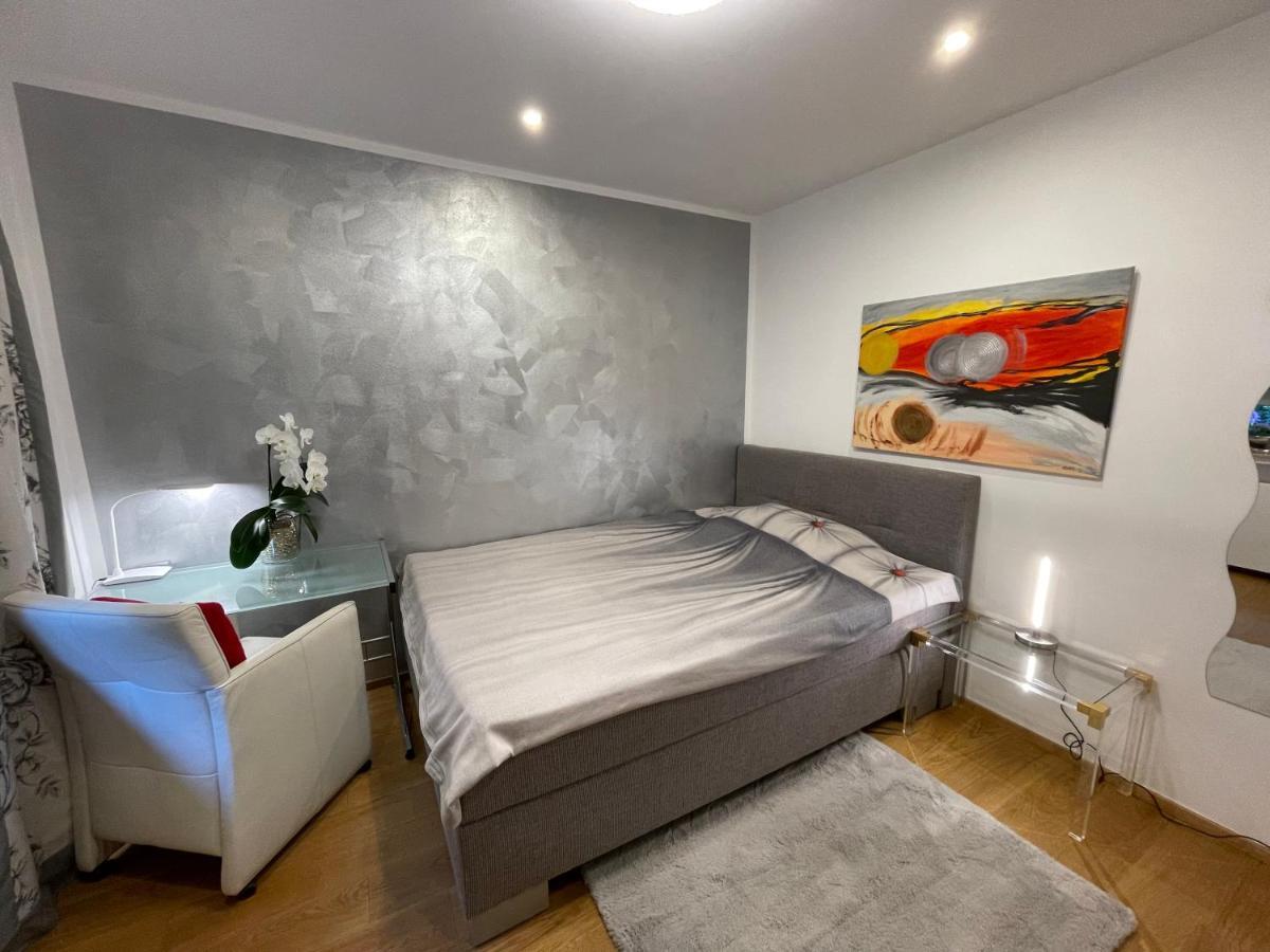 Airport Rooms Waldblick Cologne Exterior photo