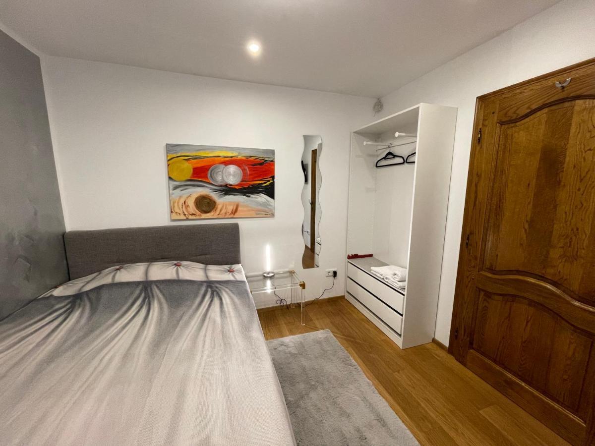 Airport Rooms Waldblick Cologne Exterior photo